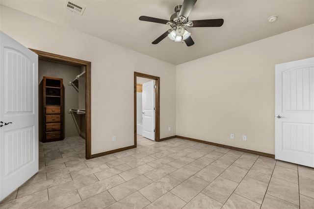 35 Blue Meadow Dr, Elgin, OK 73538