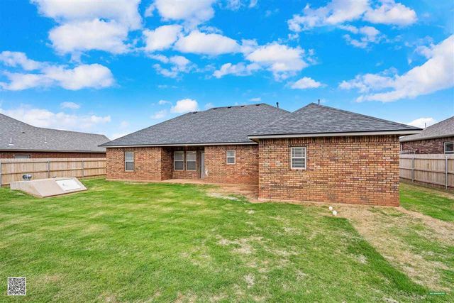 35 Blue Meadow Dr, Elgin, OK 73538