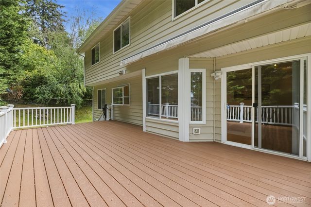 1205 57th Drive SE, Auburn, WA 98092