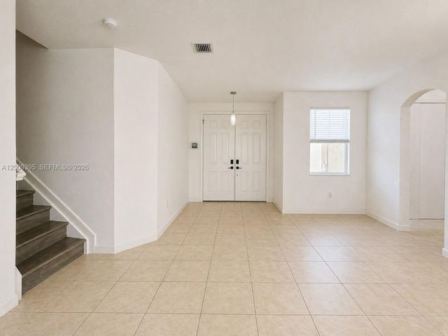 11028 NW 87th Ln, Doral, FL 33178