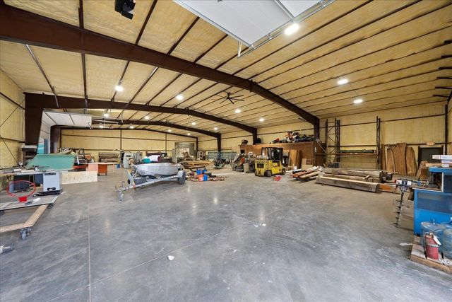 6405 W Trails Rd, Spokane, WA 99224