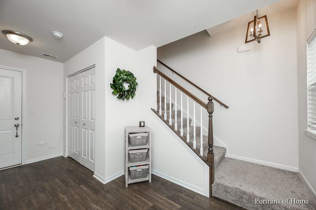 4169 CALDER Lane, Aurora, IL 60504