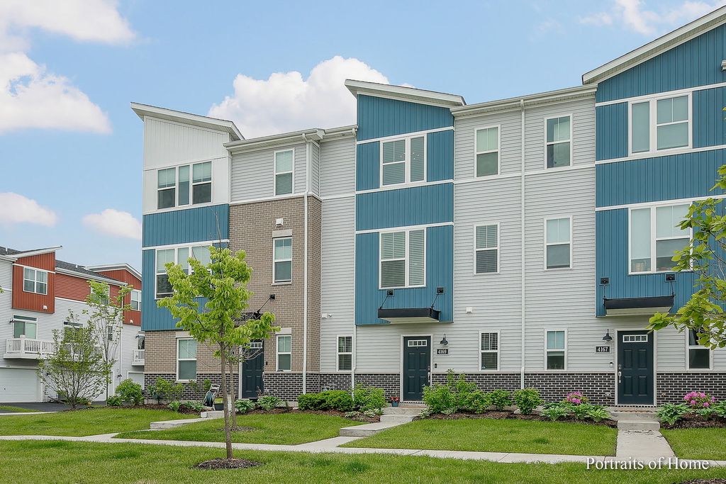 4169 CALDER Lane, Aurora, IL 60504