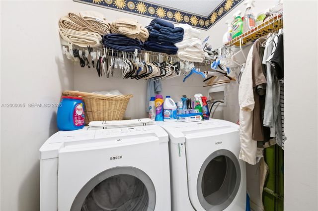 3844 NW 63rd Ter, Coral Springs, FL 33067