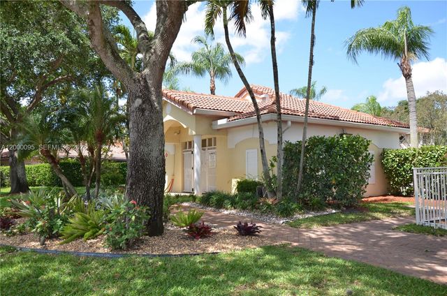 3844 NW 63rd Ter, Coral Springs, FL 33067