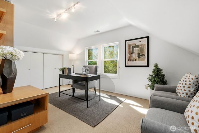2514 Lake Park Drive S, Seattle, WA 98144