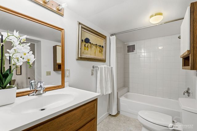 2514 Lake Park Drive S, Seattle, WA 98144