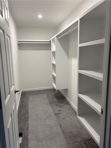 182 Avenue C S6, Woonsocket, RI 02895