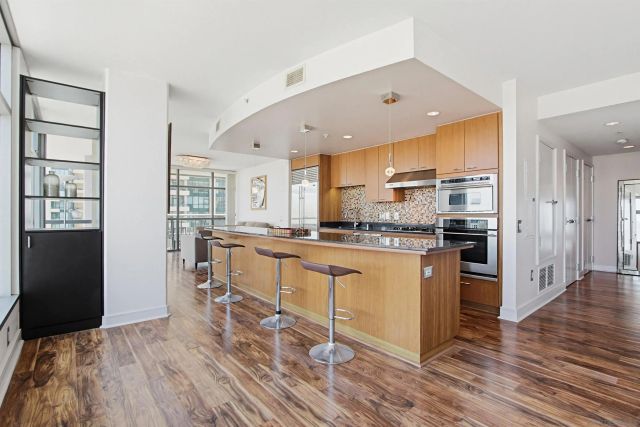 645 Front St 1208, San Diego, CA 92101