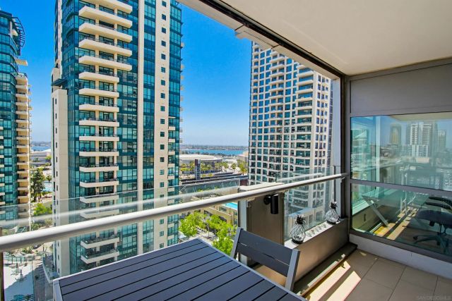 645 Front St 1208, San Diego, CA 92101