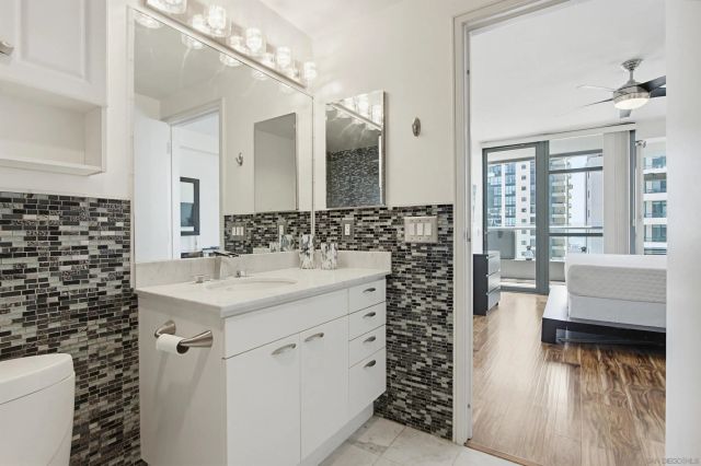645 Front St 1208, San Diego, CA 92101
