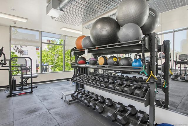 645 Front St 1208, San Diego, CA 92101