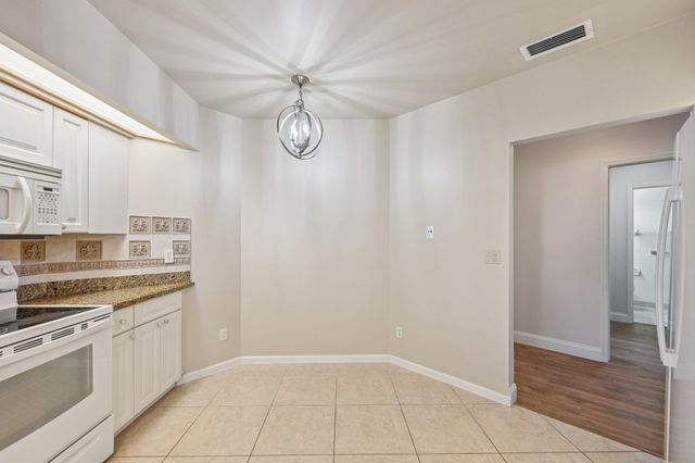 1103 Duncan Circle 104, Palm Beach Gardens, FL 33418