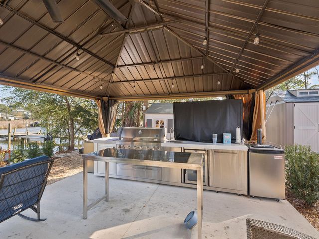 214 Carson Oaks Lane, Santa Rosa Beach, FL 32459