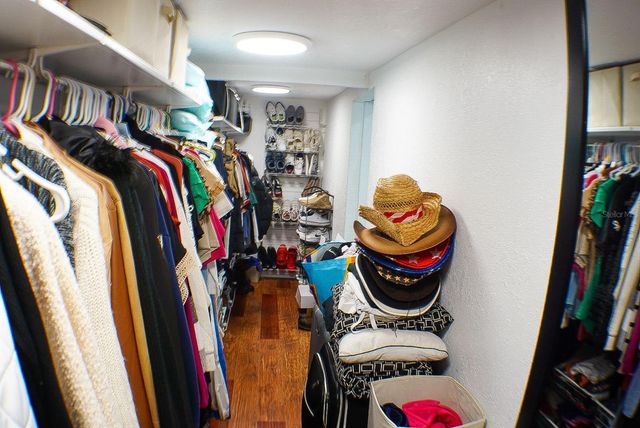 6816 E CREEK DRIVE, Tampa, FL 33615