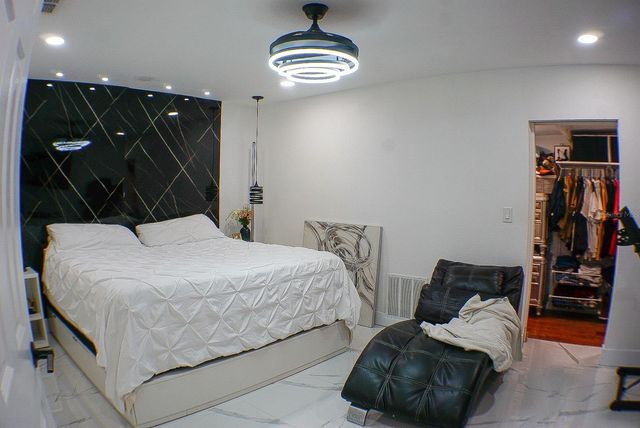 6816 E CREEK DRIVE, Tampa, FL 33615