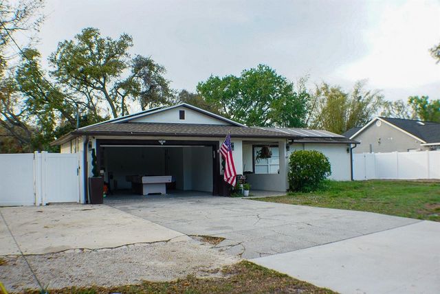 6816 E CREEK DRIVE, Tampa, FL 33615