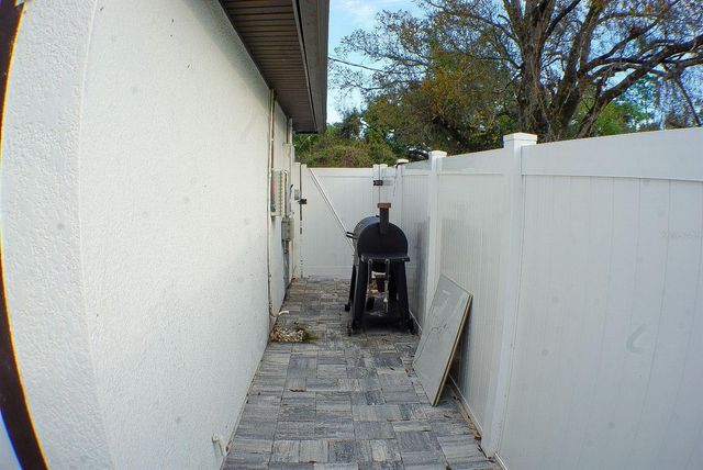 6816 E CREEK DRIVE, Tampa, FL 33615