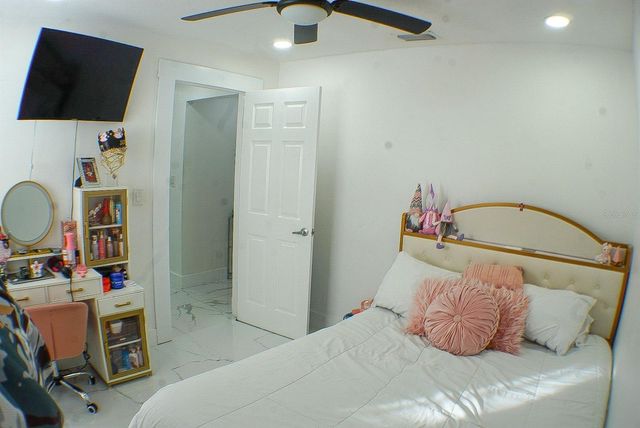 6816 E CREEK DRIVE, Tampa, FL 33615