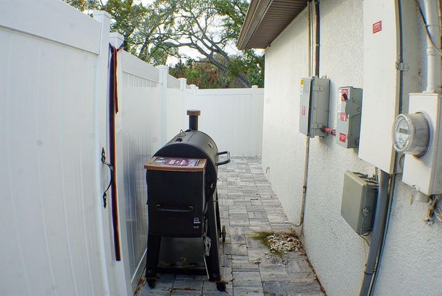 6816 E CREEK DRIVE, Tampa, FL 33615