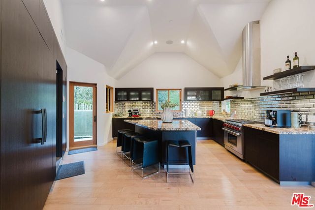 10110 Cielo Drive, Beverly Hills, CA 90210