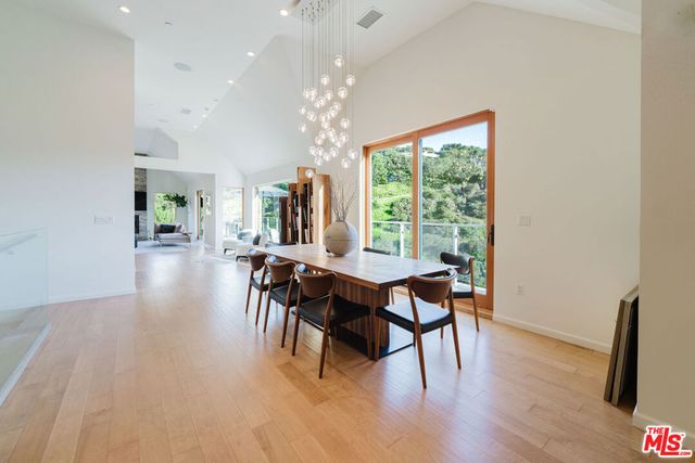 10110 Cielo Drive, Beverly Hills, CA 90210