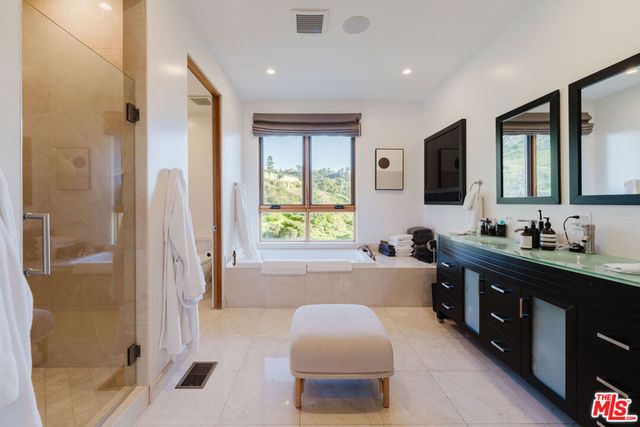 10110 Cielo Drive, Beverly Hills, CA 90210