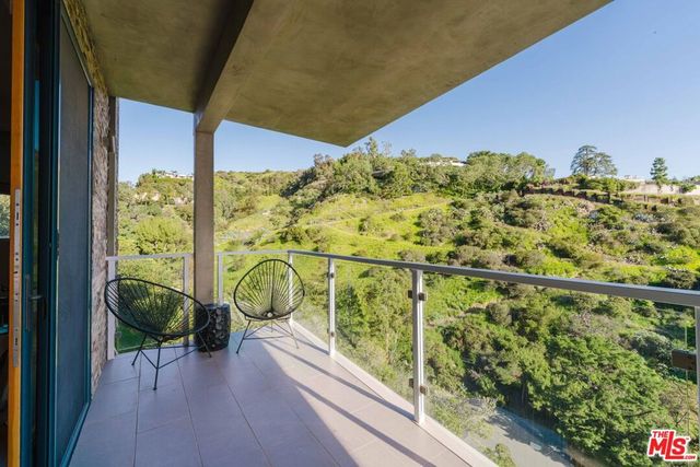 10110 Cielo Drive, Beverly Hills, CA 90210