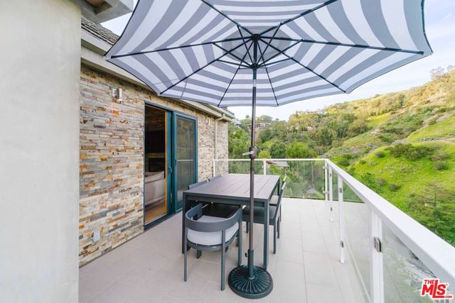 10110 Cielo Drive, Beverly Hills, CA 90210