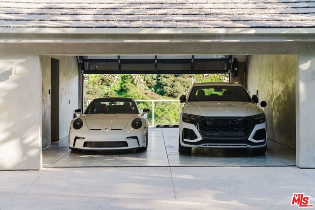 10110 Cielo Drive, Beverly Hills, CA 90210