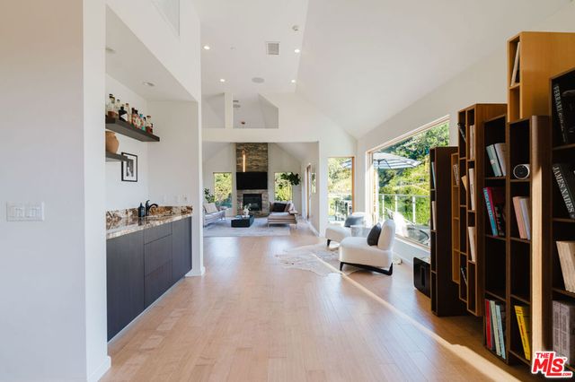 10110 Cielo Drive, Beverly Hills, CA 90210