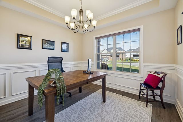 542 Low Country Ct, Clarksville, TN 37042