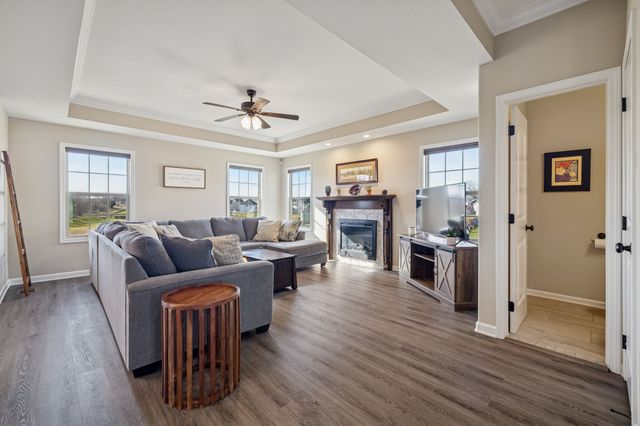 542 Low Country Ct, Clarksville, TN 37042