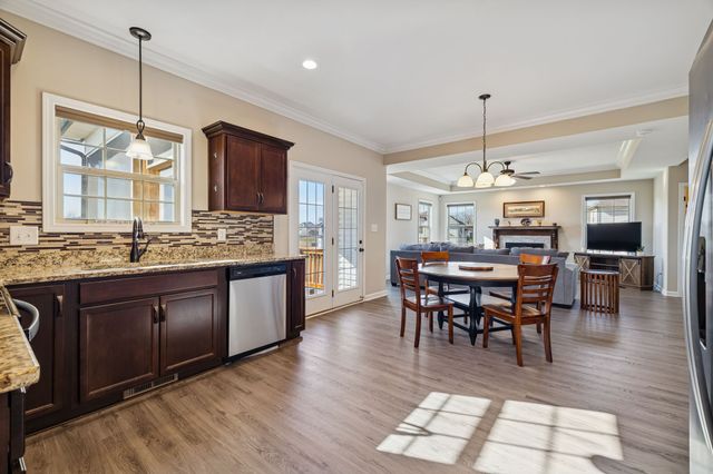 542 Low Country Ct, Clarksville, TN 37042