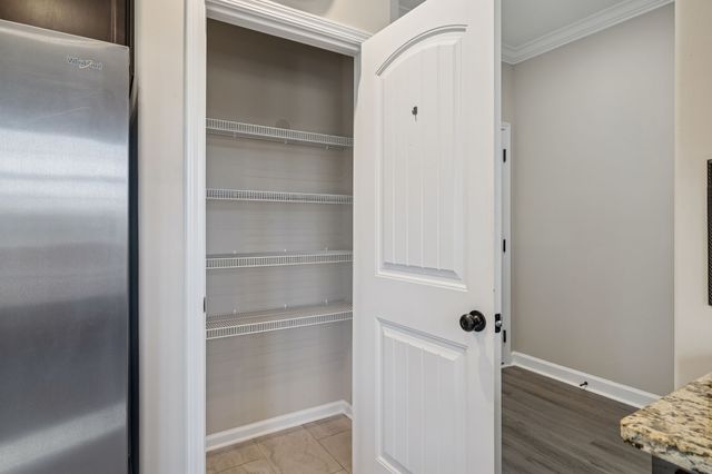 542 Low Country Ct, Clarksville, TN 37042