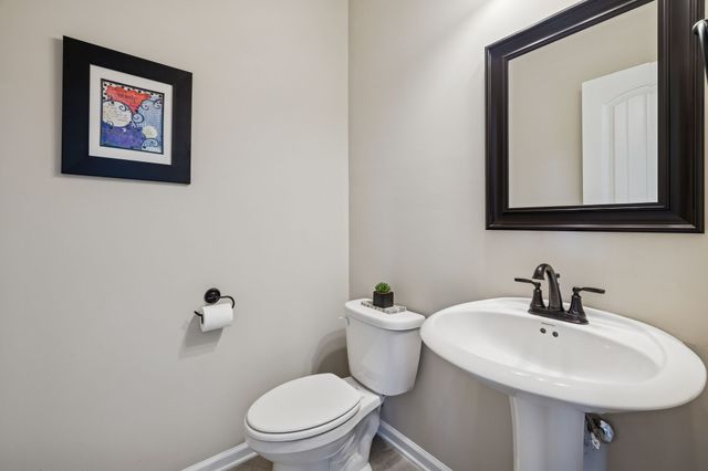 542 Low Country Ct, Clarksville, TN 37042