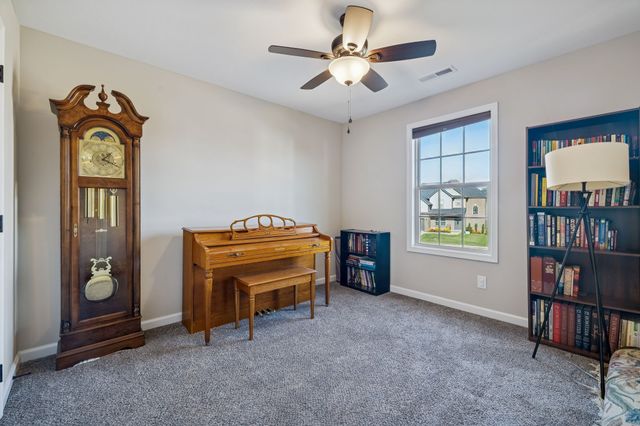 542 Low Country Ct, Clarksville, TN 37042