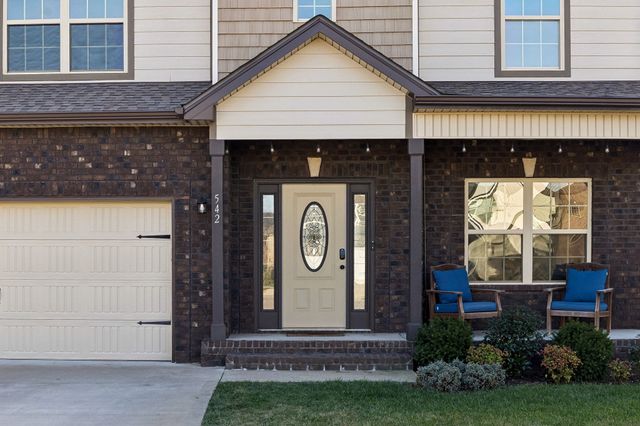 542 Low Country Ct, Clarksville, TN 37042