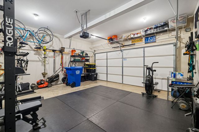 542 Low Country Ct, Clarksville, TN 37042