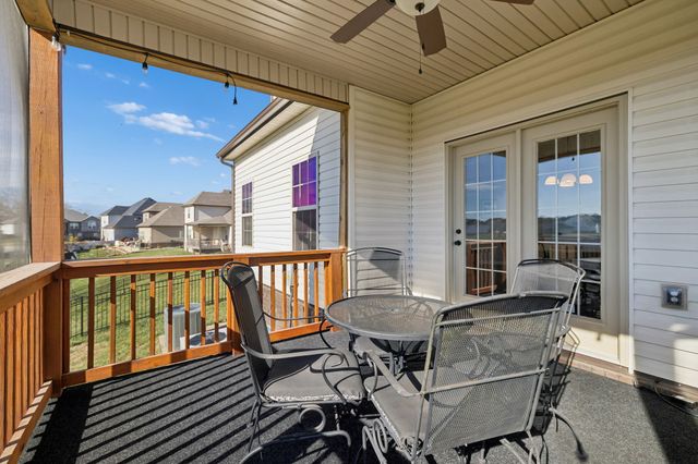 542 Low Country Ct, Clarksville, TN 37042