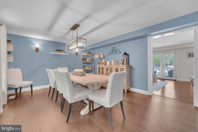 18 COUNTRY CLUB LN, Marlton, NJ 08053