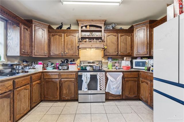 210 Mockingbird Lane, La Villa, TX 78538