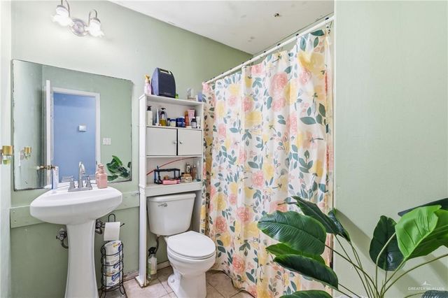 210 Mockingbird Lane, La Villa, TX 78538