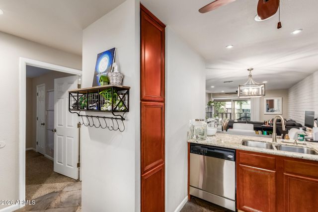 4354 N 82ND Street 215, Scottsdale, AZ 85251