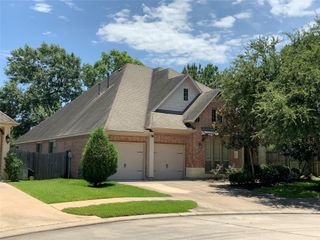 102 Arbor Hill Court, Conroe, TX 77384