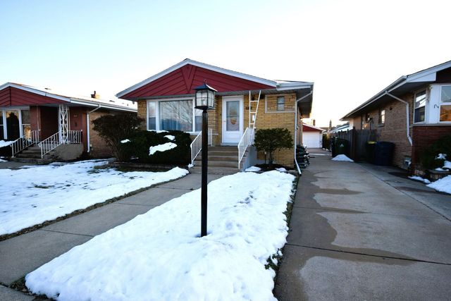 3133 W 101st Place, Evergreen Park, IL 60805