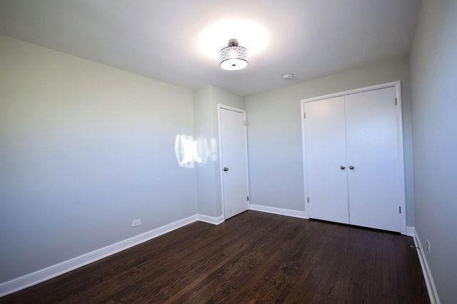 3133 W 101st Place, Evergreen Park, IL 60805