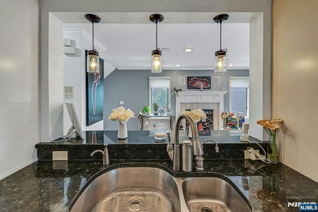 9 Yorkview Drive A3, Edgewater, NJ 07020