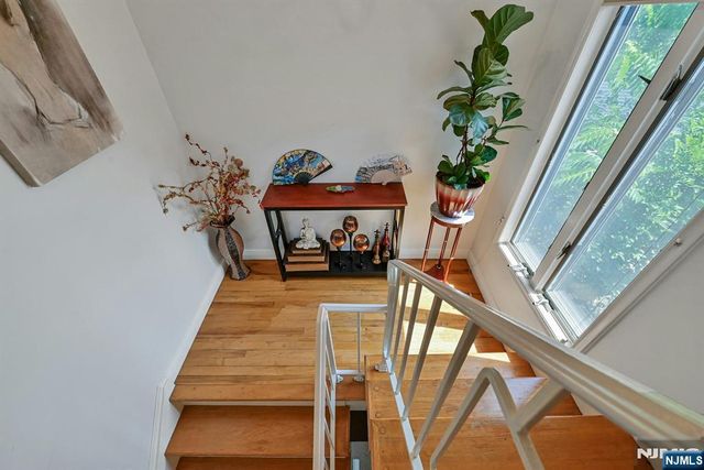 9 Yorkview Drive A3, Edgewater, NJ 07020