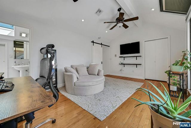 9 Yorkview Drive A3, Edgewater, NJ 07020
